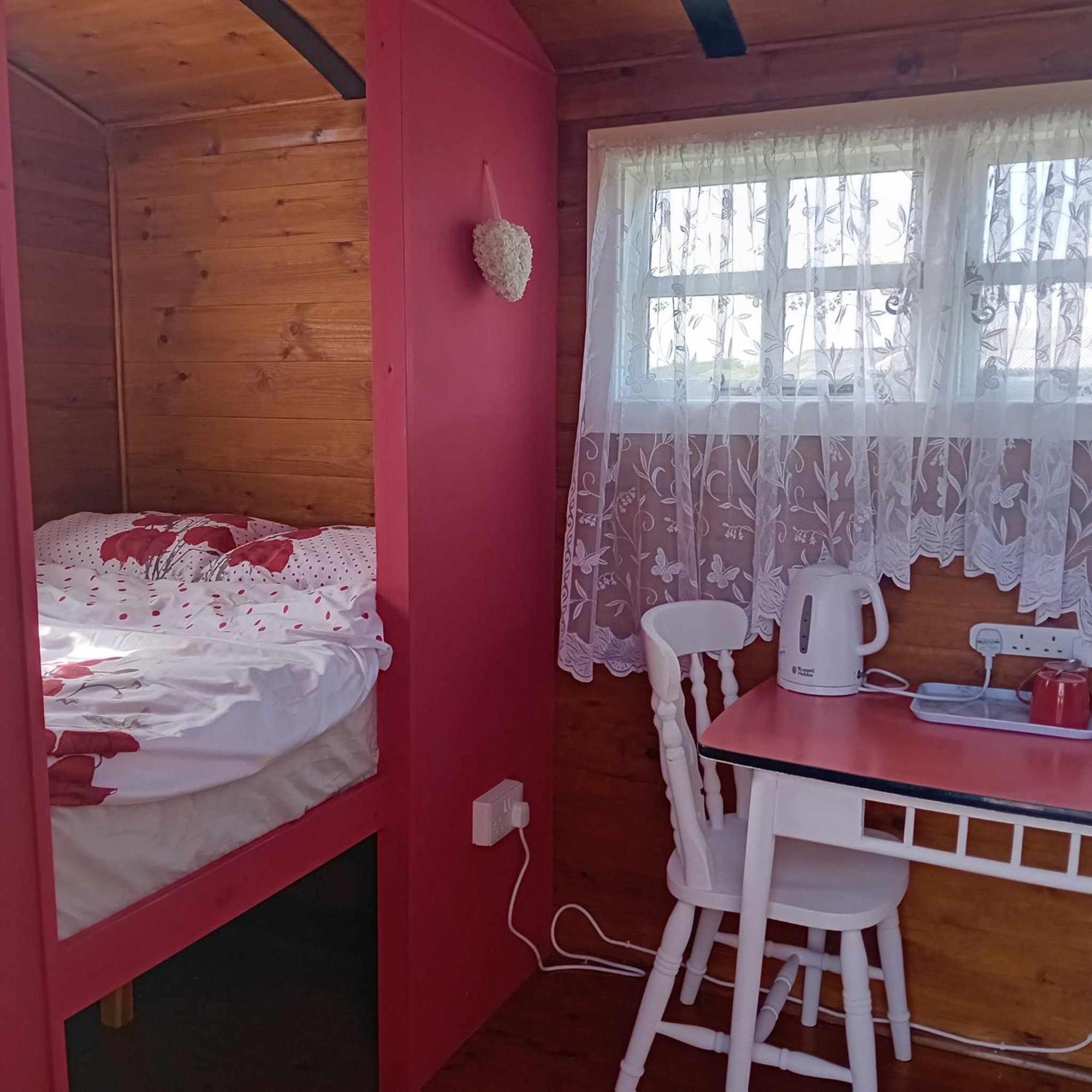 Coast Path Camping Saint Ishmaels  Exterior foto