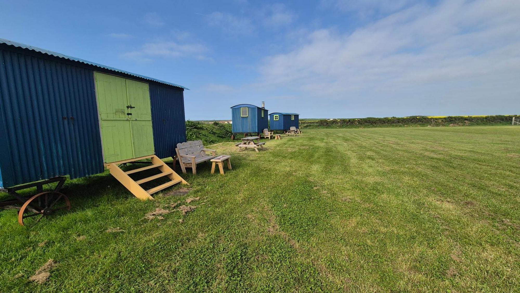 Coast Path Camping Saint Ishmaels  Exterior foto