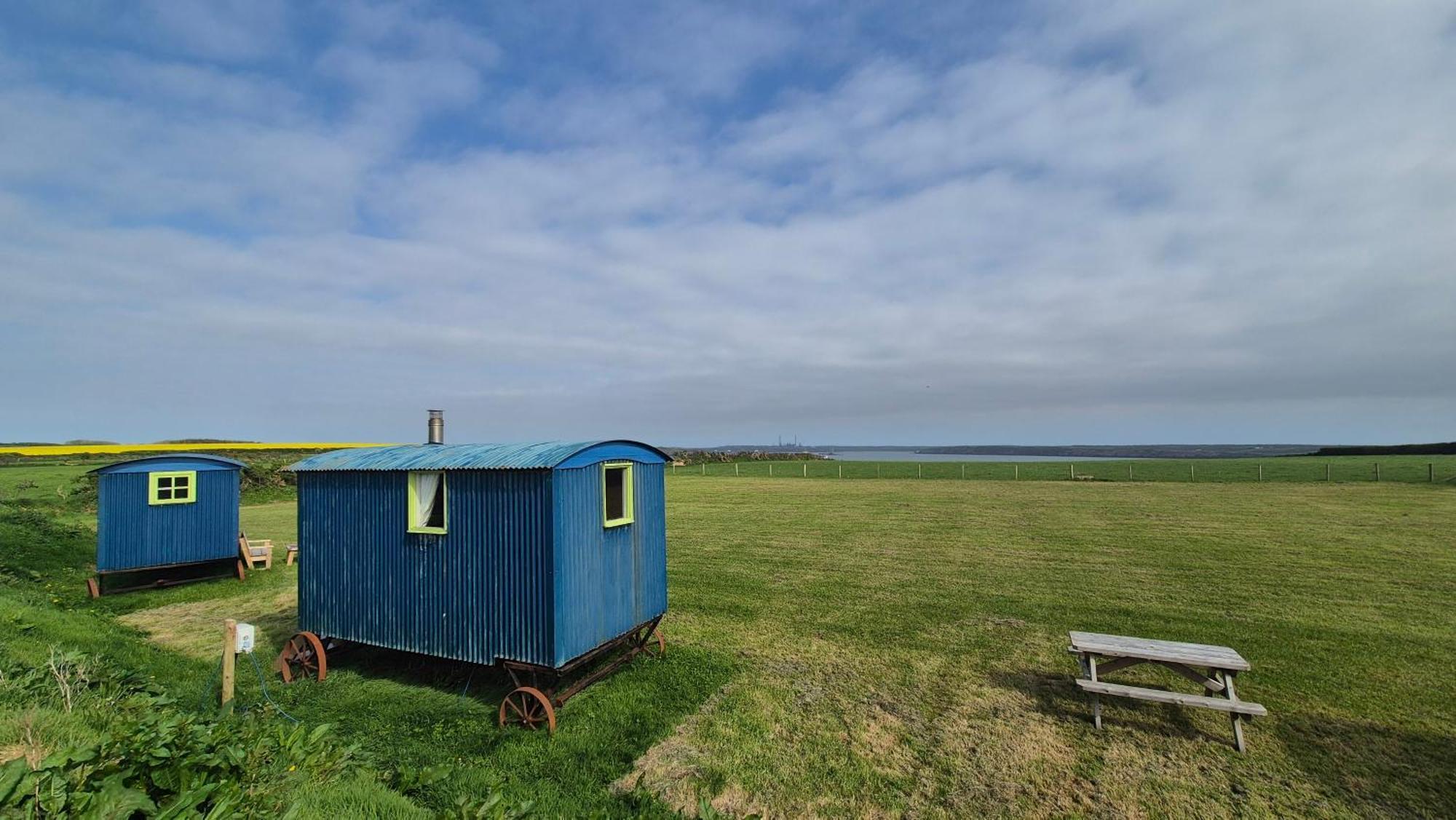 Coast Path Camping Saint Ishmaels  Exterior foto